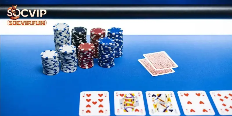 Các tay bài trong poker bạn cần nắm